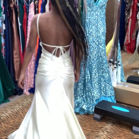 Jessica Angel #811 - Picture 3 of 3